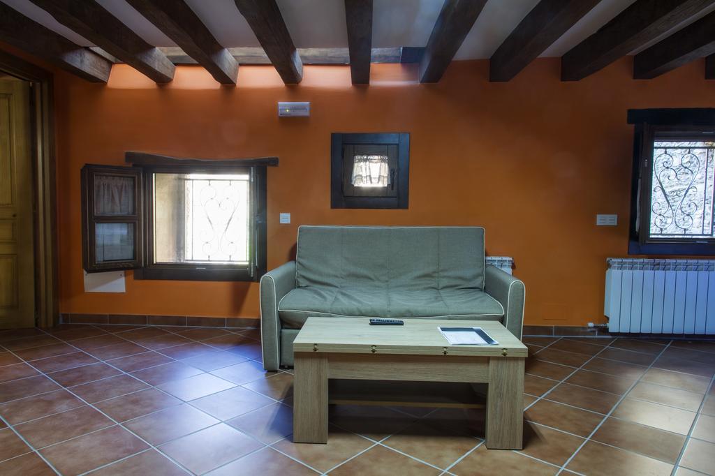 Molino Del Medio Guest House Robledillo De Gata Bagian luar foto