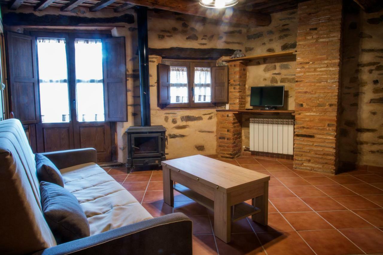 Molino Del Medio Guest House Robledillo De Gata Bagian luar foto